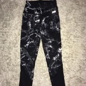 PINK black marble leggings